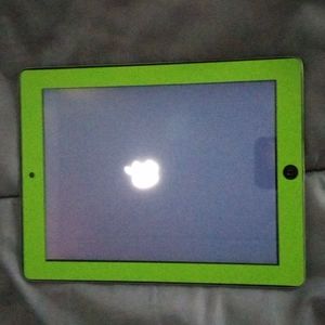 iPad 2 16gb MC769LL with Bluetooth keyboard